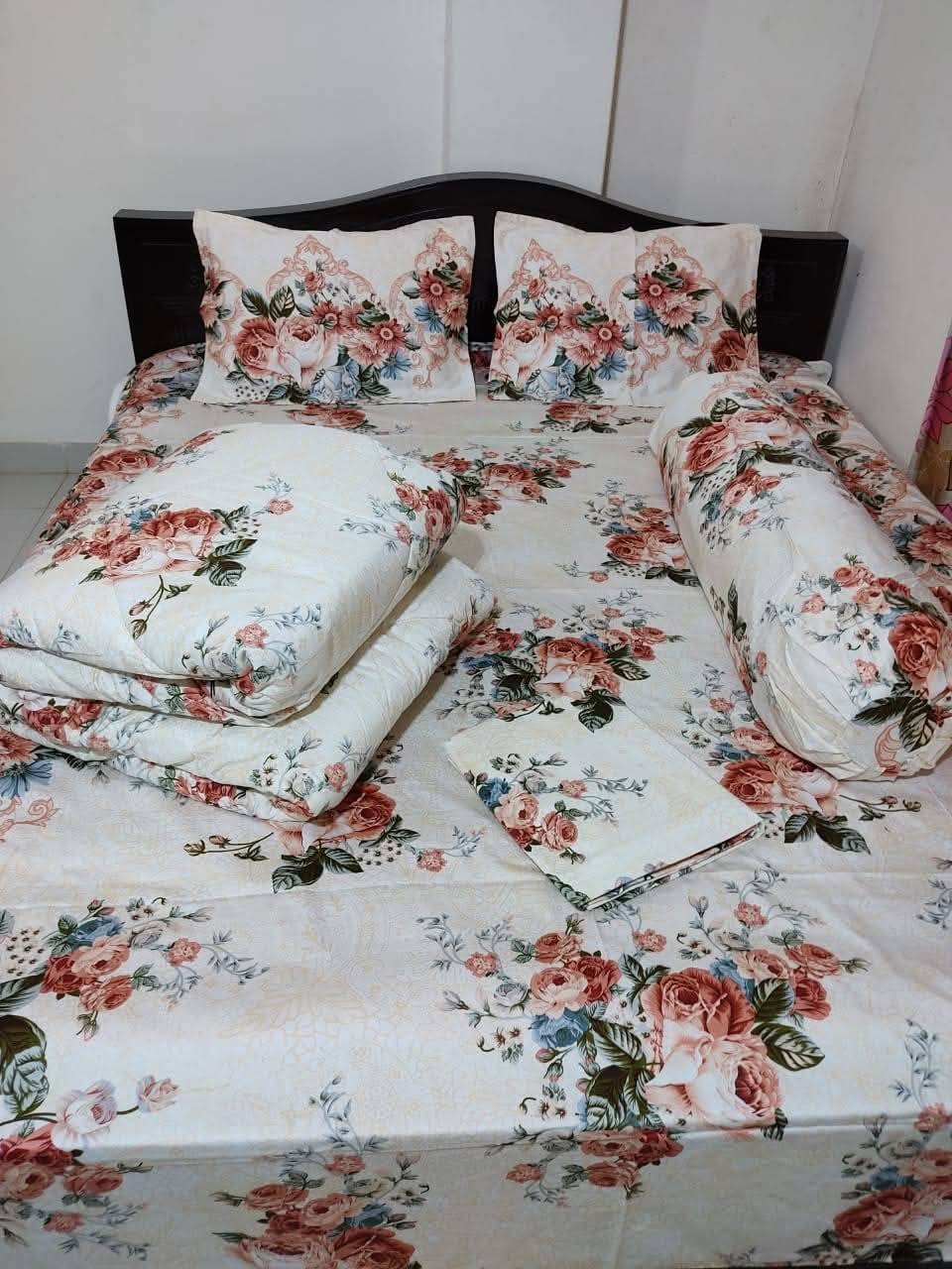 COMFORTER SET (5 PIECES SET )