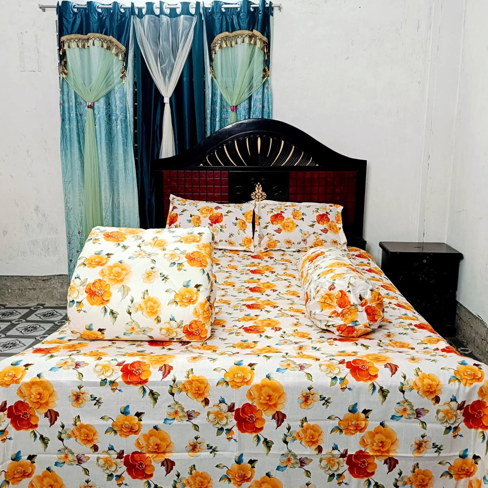 COMFORTER SET ( 5 PIECES SET )